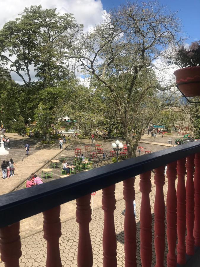 Hospedaje Casa Rosa Jardín Kültér fotó